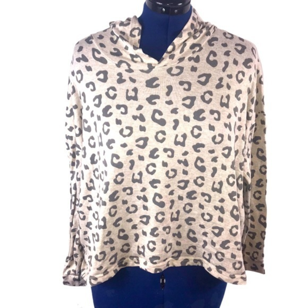 PJ‎ Couture XL tan grey animal print cropped long sleeve hooded sleep shirt